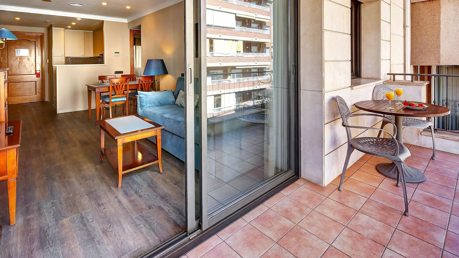 Apartaments-Hotel Hispanos 7 Suiza Barcelona Aparthotel