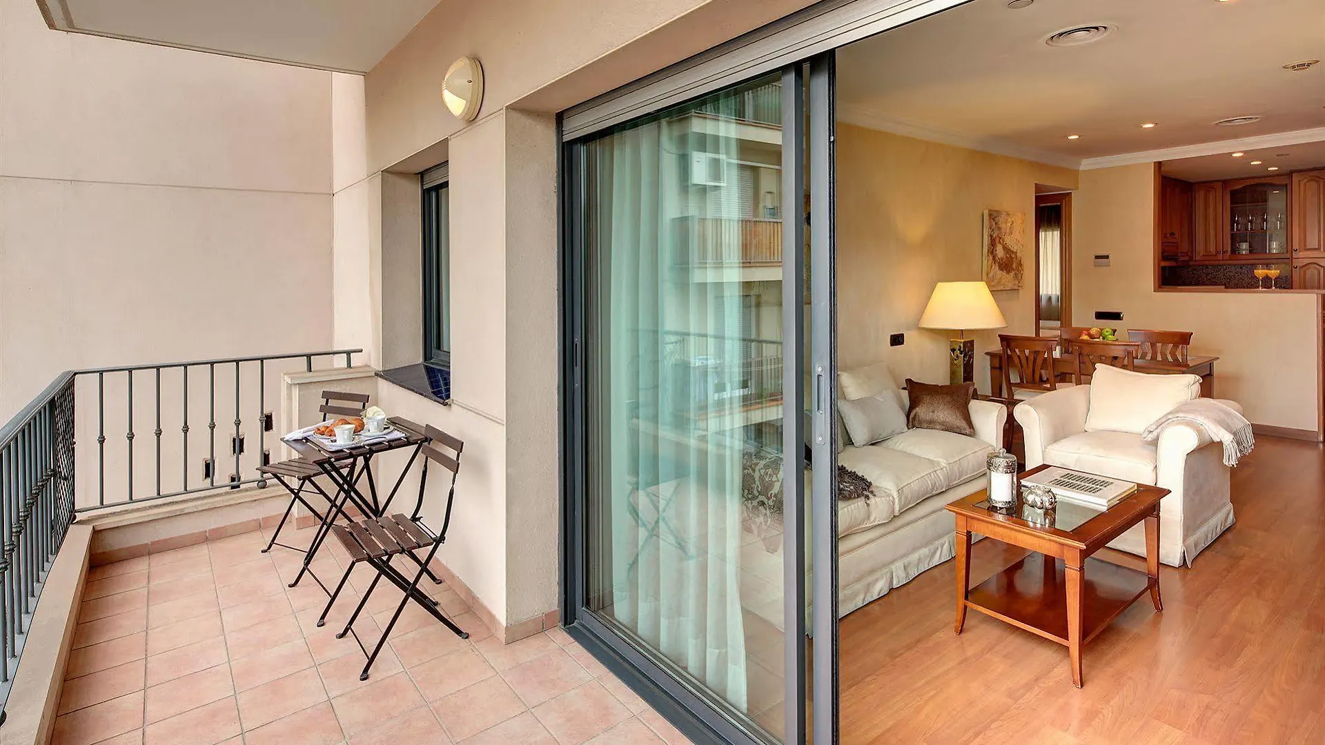 Aparthotel Apartaments-Hotel Hispanos 7 Suiza Barcelona